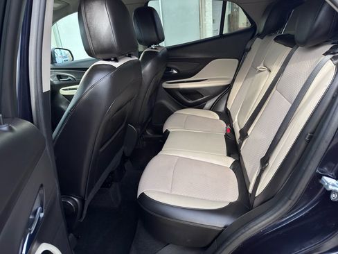 Used 2021 Buick Encore Preferred image 32