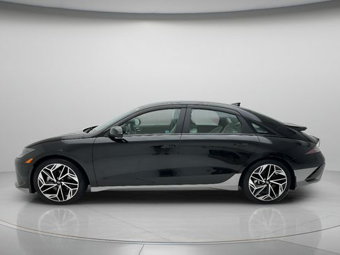 Used 2024 Hyundai Ioniq 6 SEL AWD/4WD image 7
