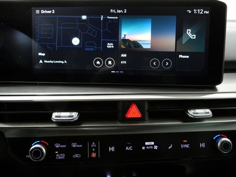 Used 2024 Kia Sorento S image 19