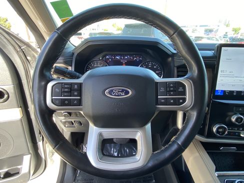 Used 2024 Ford Expedition Max Limited image 26