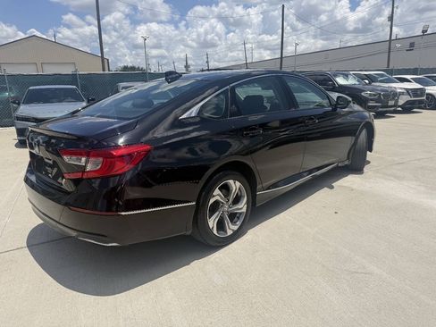 Used 2020 Honda Accord EX image 3