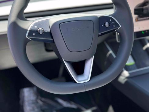 Used 2026 Tesla Model Y Long Range AWD/4WD image 53
