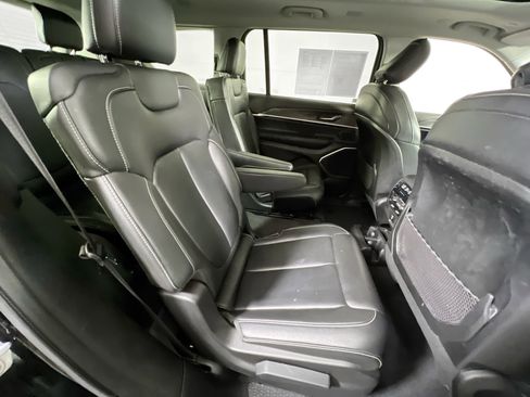 Used 2021 Jeep Grand Cherokee L Limited AWD/4WD image 30