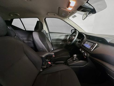 New 2025 Nissan Kicks Play S image 28
