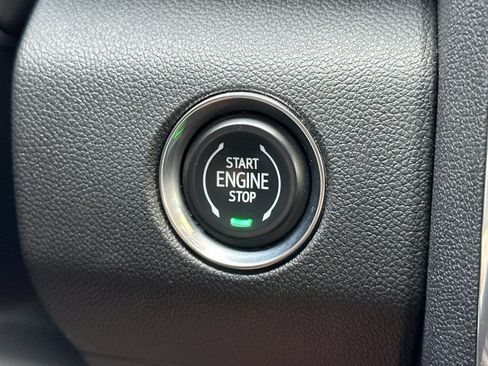 Certified 2025 GMC Acadia Elevation FWD image 25