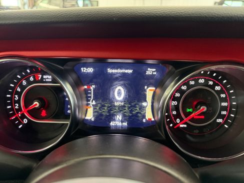 Used 2021 Jeep Wrangler Unlimited Rubicon AWD/4WD image 14