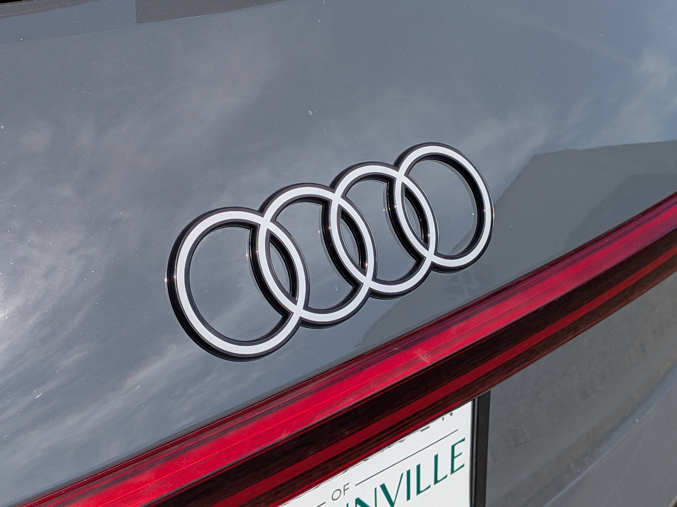Used 2024 Audi Q8 e-tron Prestige w/ Prestige Package AWD/4WD image 25