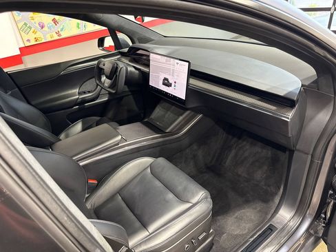 Used 2022 Tesla Model X Plaid AWD/4WD image 16