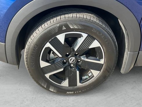 Certified 2025 Nissan Kicks SV w/ Illumination Package AWD/4WD image 23
