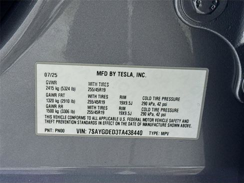 Used 2026 Tesla Model Y Long Range image 30