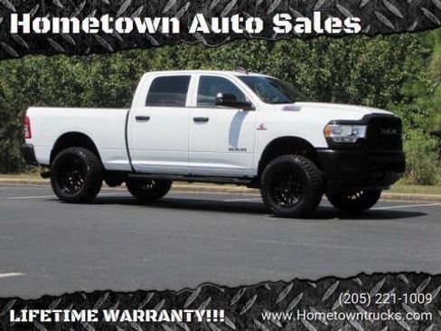 Used 2022 RAM 2500 Tradesman AWD/4WD image 1