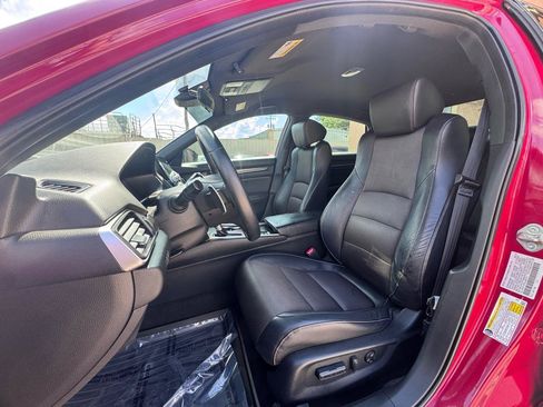Used 2018 Honda Accord Sport image 17