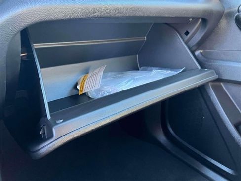 Certified 2023 Chevrolet Traverse LT image 33