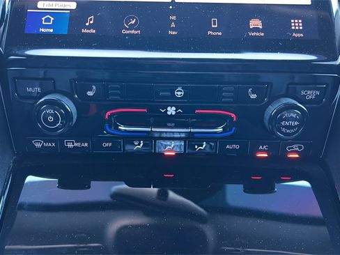 Used 2022 Jeep Grand Cherokee Limited image 18