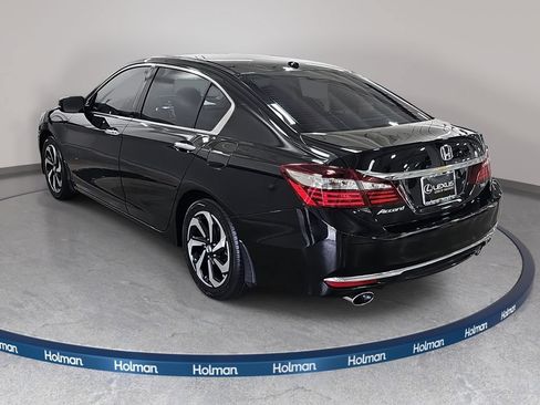 Used 2017 Honda Accord EX-L image 8