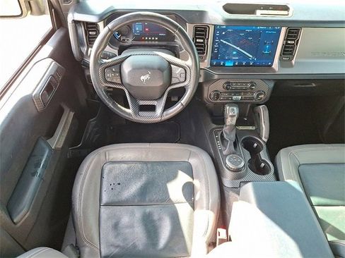 Used 2022 Ford Bronco Outer Banks image 11