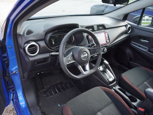 Used 2024 Nissan Versa SR FWD image 3