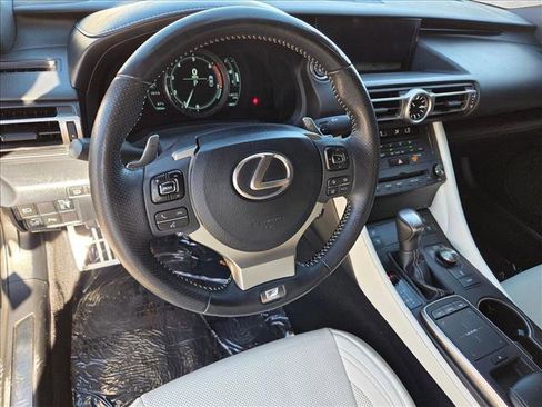 Used 2019 Lexus RC 300 F Sport image 10
