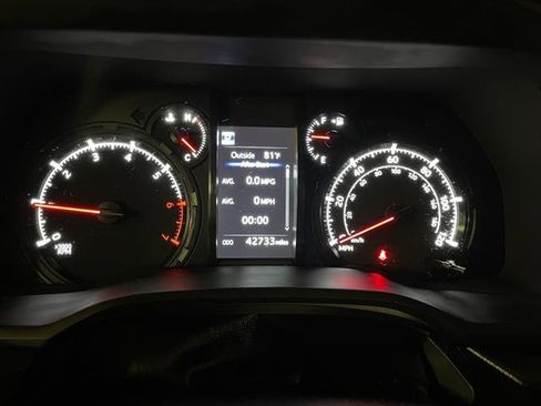 Used 2022 Toyota 4Runner SR5 Premium image 15