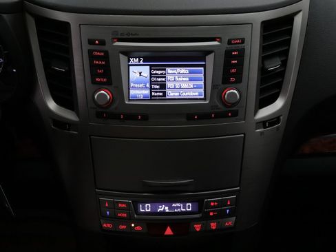 Used 2012 Subaru Outback 2.5i Limited w/ Moonroof Pkg AWD/4WD image 19