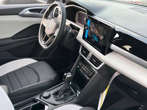 New 2026 Volkswagen Taos SEL AWD/4WD image 22