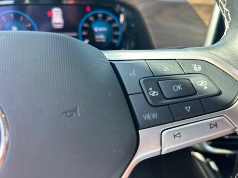 Used 2025 Volkswagen Atlas SE AWD/4WD image 20