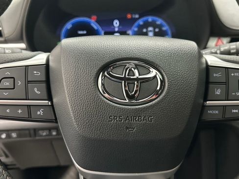 New 2026 Toyota Sienna Platinum AWD/4WD image 15