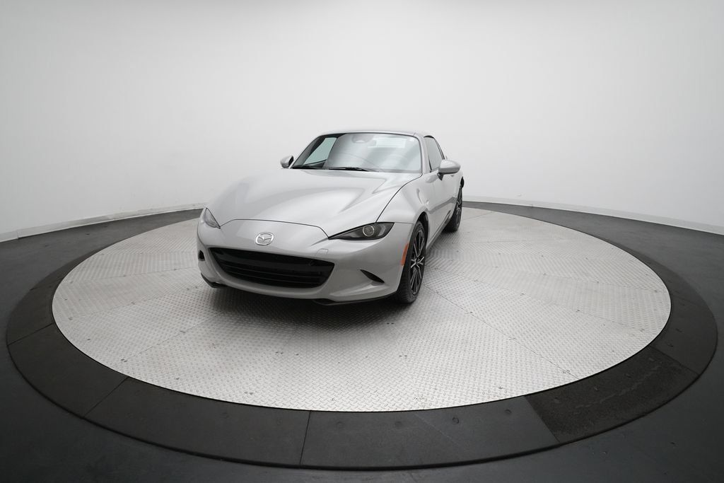 Used 2024 MAZDA MX-5 Miata RF Grand Touring RWD image 12
