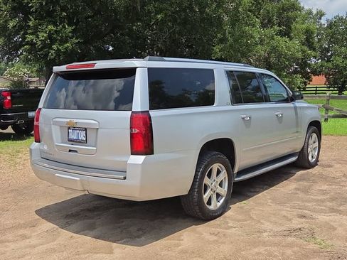 Used 2016 Chevrolet Suburban LTZ RWD image 41