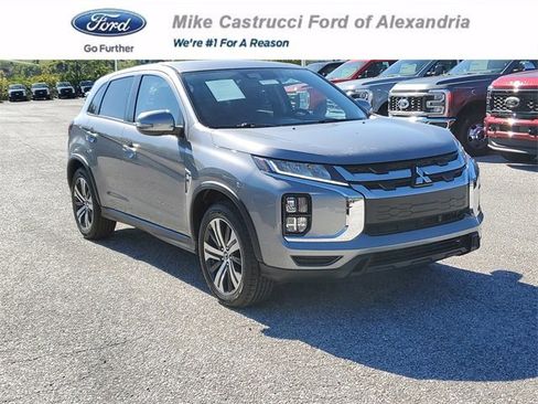 Used 2021 Mitsubishi Outlander Sport SE image 1