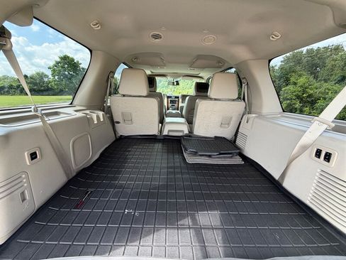 Used 2014 Lincoln Navigator 4WD image 8