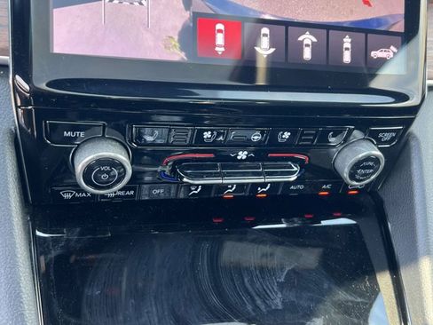 Used 2022 Jeep Grand Cherokee Summit AWD/4WD image 32