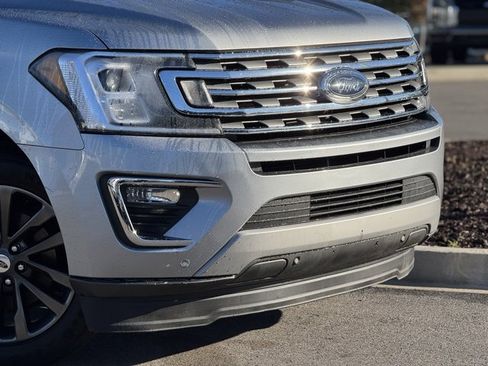 Used 2020 Ford Expedition Limited image 3