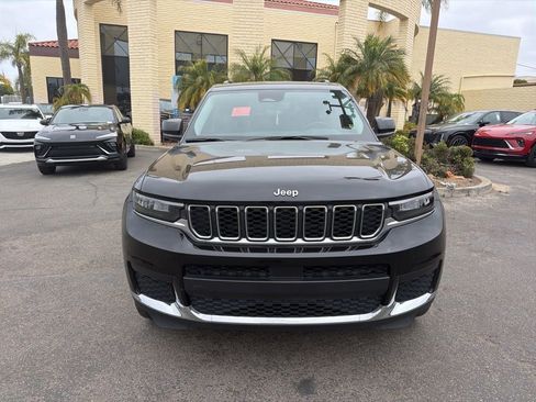 Used 2021 Jeep Grand Cherokee L Laredo w/ Luxury Tech Group I RWD image 2