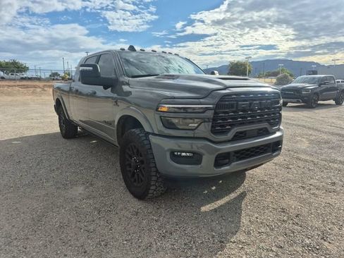 Used 2026 RAM 2500 Limited AWD/4WD image 4