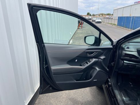 Certified 2025 Subaru Crosstrek 2.5i Limited w/ Crosstrek Mirror Package AWD/4WD image 13