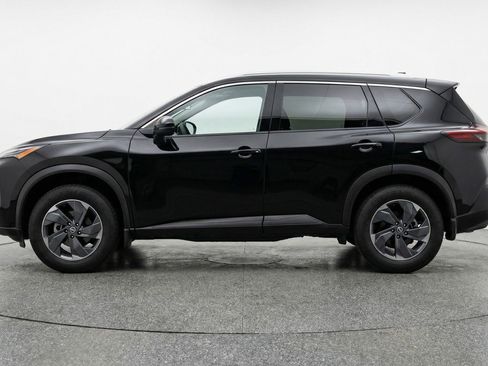 Used 2025 Nissan Rogue SV FWD image 5