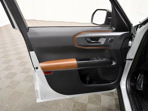 Used 2024 Ford Bronco Sport Outer Banks w/ Tech Package image 12