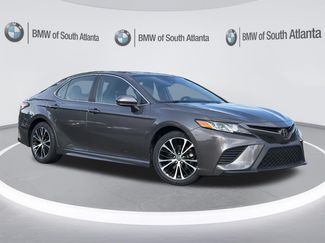 Used 2019 Toyota Camry SE FWD video 2