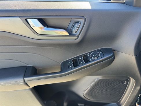 New 2025 Ford Escape Base w/ Class II Trailer Tow Package image 8