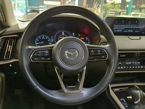 Used 2024 MAZDA CX-90 3.3 Turbo w/ Preferred Package AWD/4WD image 2