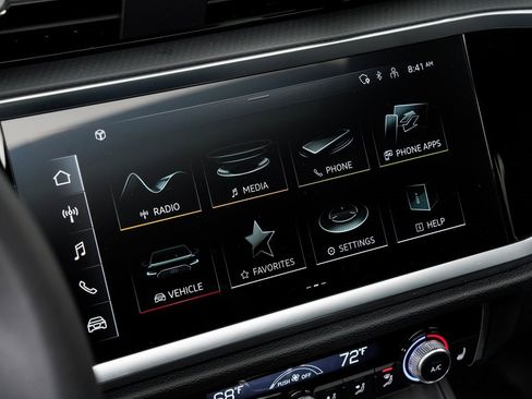 Certified 2025 Audi Q3 2.0T Premium Plus w/ Premium Plus Package image 16