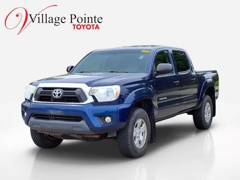 Used 2015 Toyota Tacoma 4x4 Double Cab w/ SR5 Package image 1