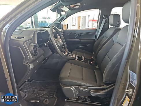 Used 2023 Chevrolet Colorado W/T image 13