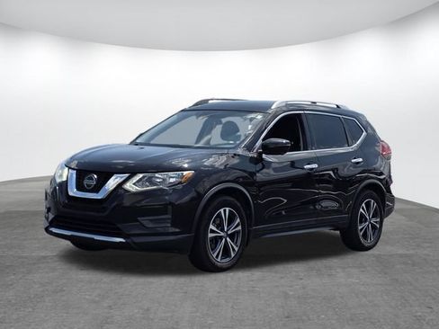 Used 2019 Nissan Rogue SV w/ Premium Package FWD image 4