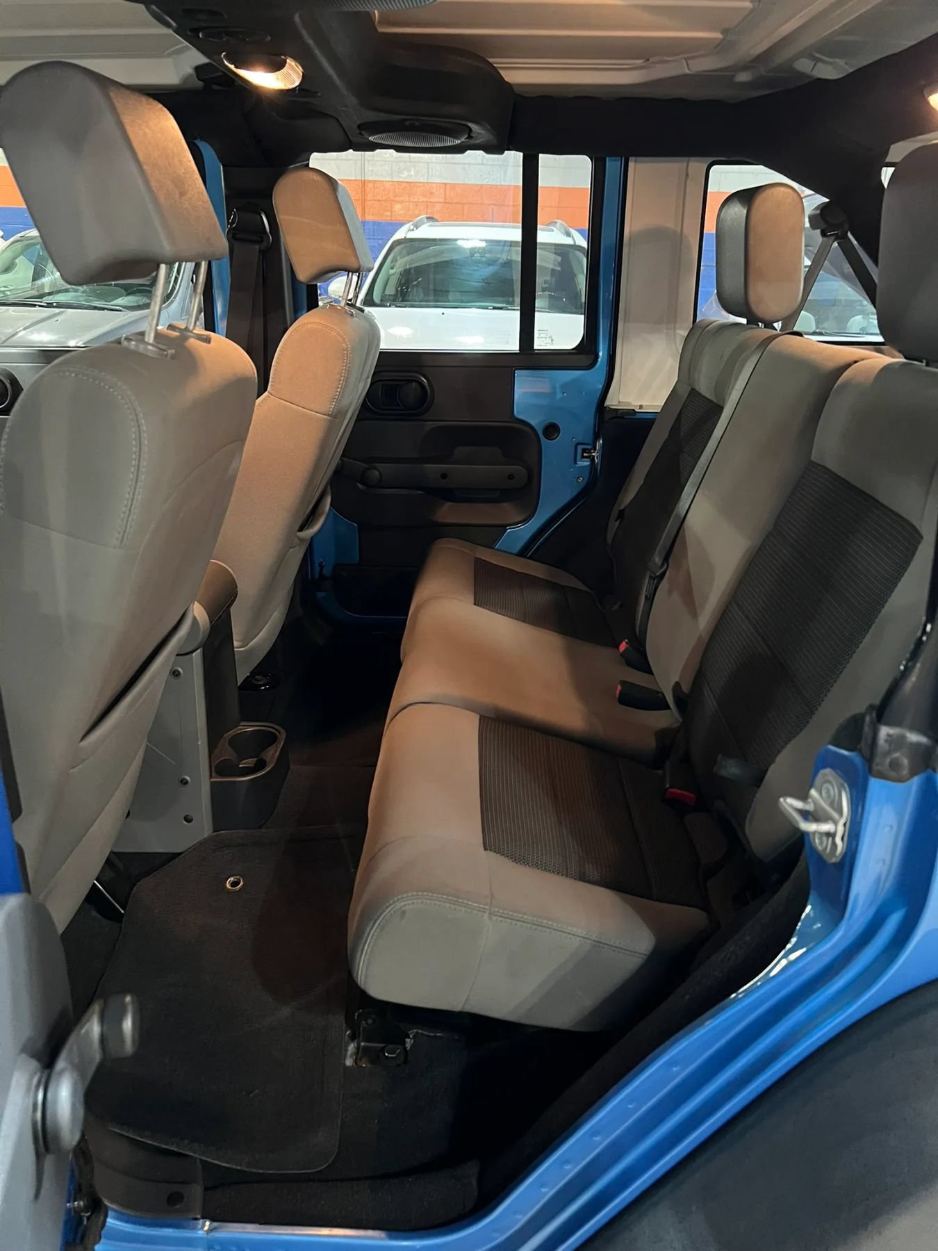 Used 2010 Jeep Wrangler Unlimited Sport AWD/4WD image 14