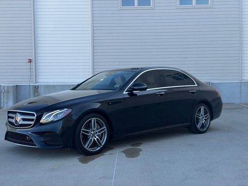 Used 2019 Mercedes-Benz E 300 4MATIC w/ Driver Assistance Package image 7