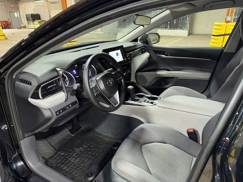 Used 2024 Toyota Camry LE AWD/4WD image 28