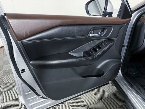 Certified 2022 Nissan Rogue SV w/ SV Premium Package AWD/4WD image 41