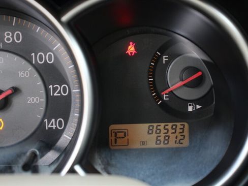 Used 2008 Nissan Versa Sedan w/ Convenience Pkg FWD image 7